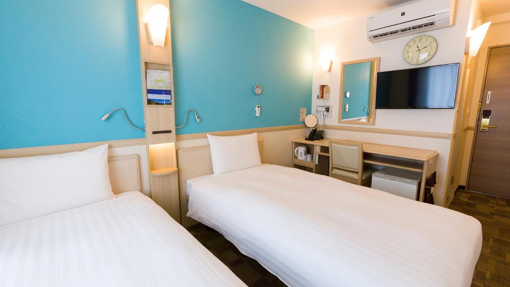 Toyoko Inn Shin-Aomori-Eki Higashi-Guchi Rum bild